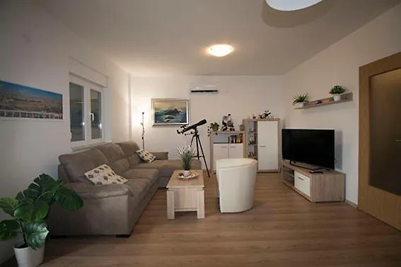 Rita Apartamento Seline